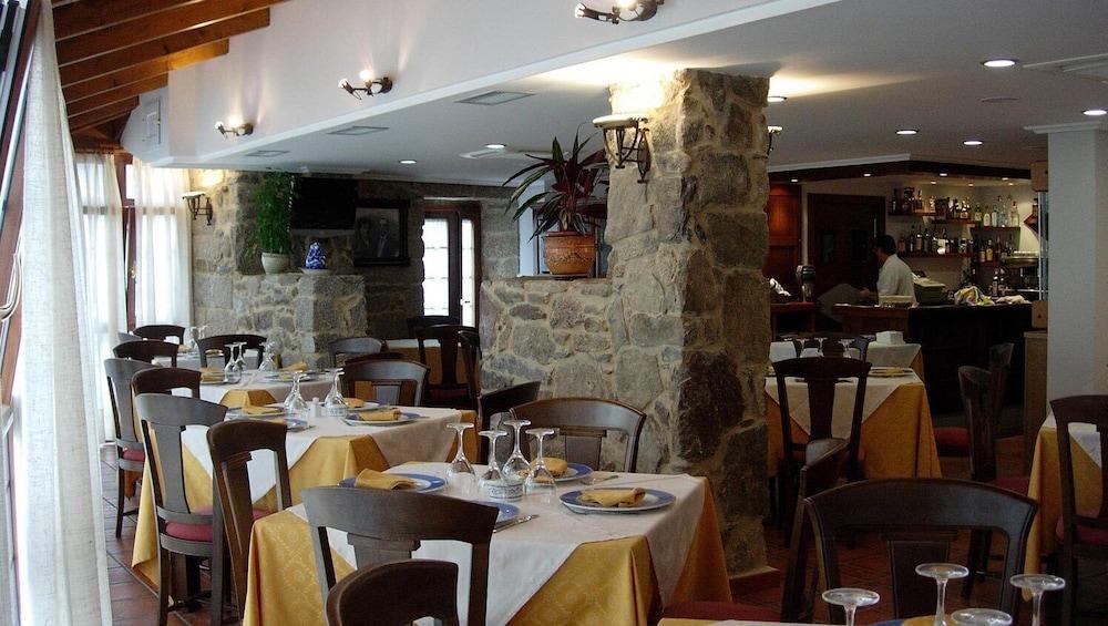 Hotel Caldelas Sacra-Pension Rustica 3 Estrellas Кастро-Кальделас Экстерьер фото