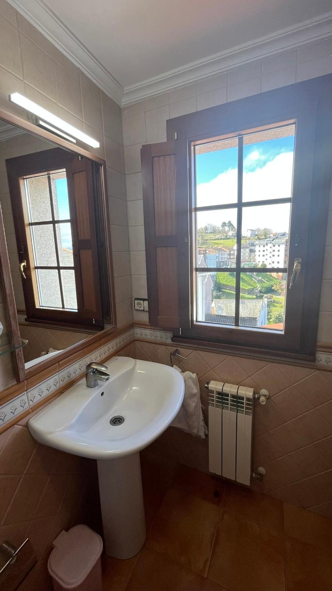 Hotel Caldelas Sacra-Pension Rustica 3 Estrellas Кастро-Кальделас Экстерьер фото