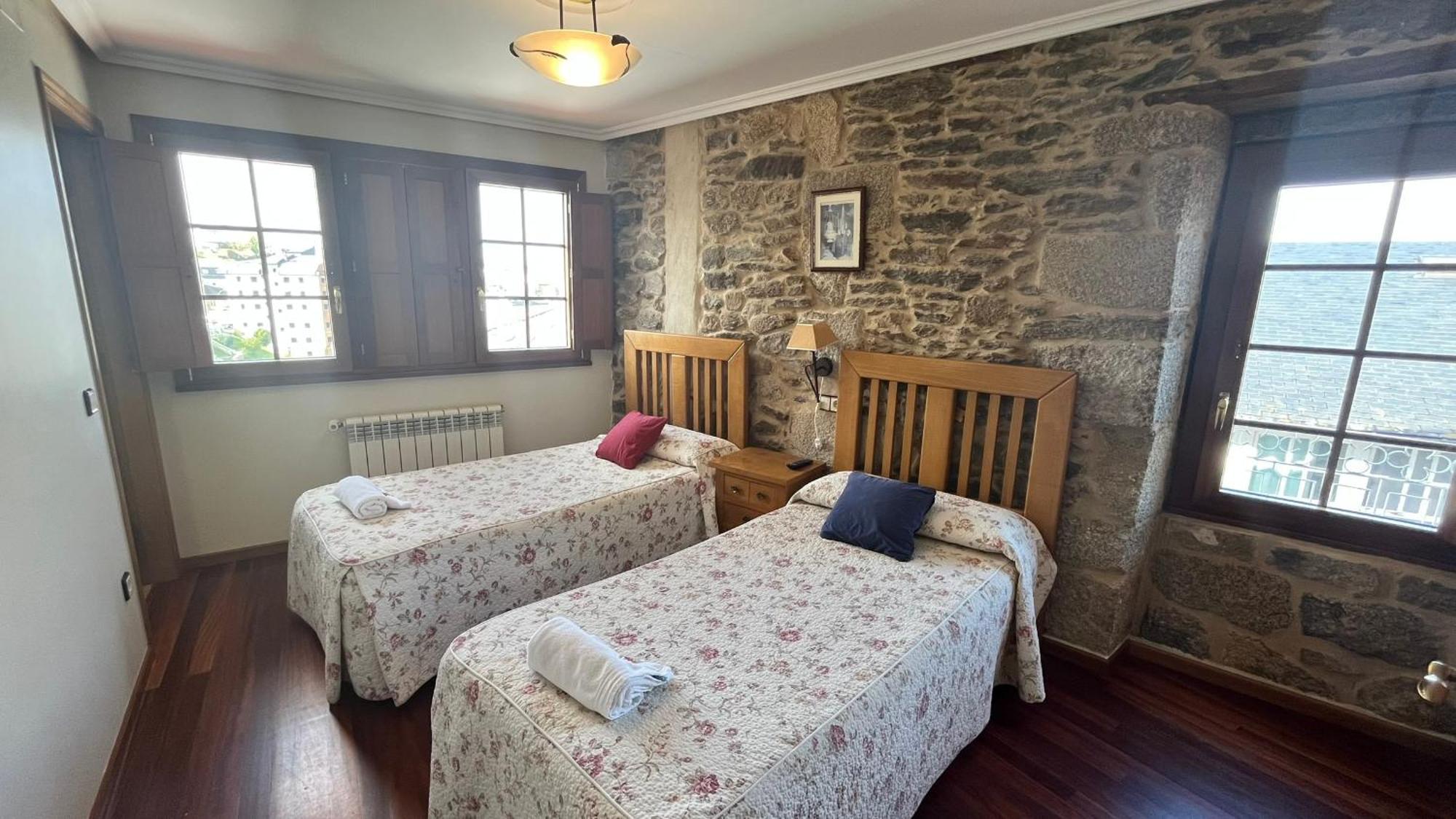 Hotel Caldelas Sacra-Pension Rustica 3 Estrellas Кастро-Кальделас Экстерьер фото