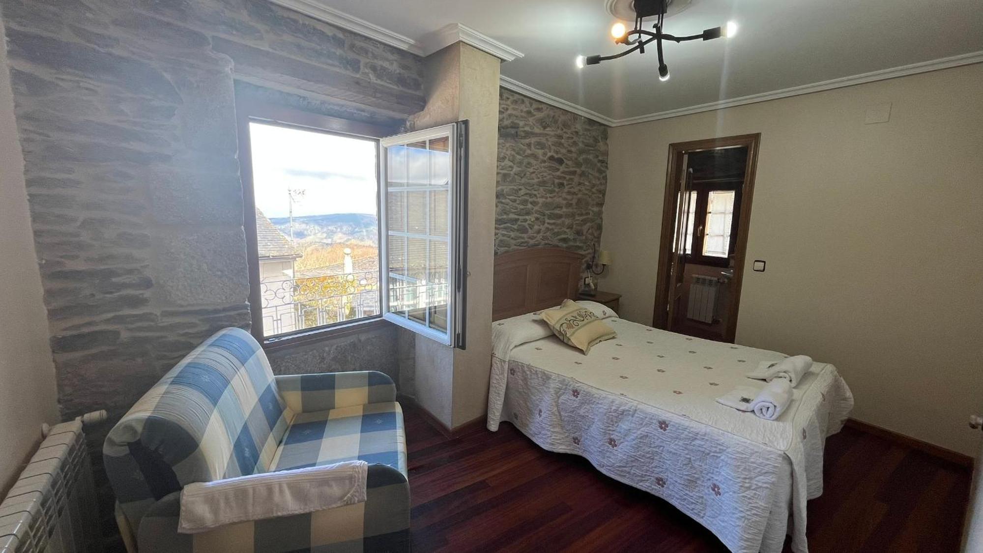 Hotel Caldelas Sacra-Pension Rustica 3 Estrellas Кастро-Кальделас Экстерьер фото