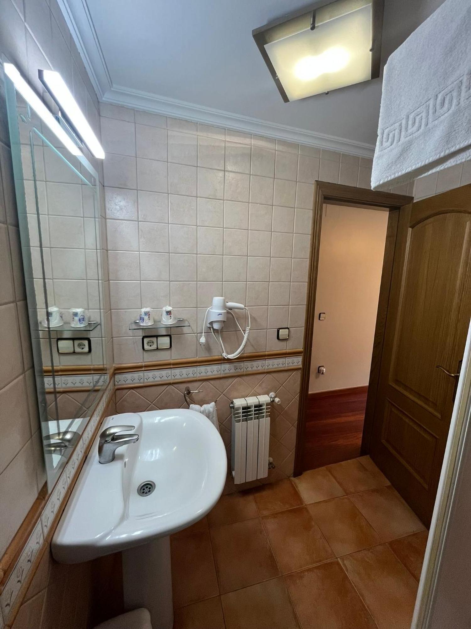 Hotel Caldelas Sacra-Pension Rustica 3 Estrellas Кастро-Кальделас Экстерьер фото