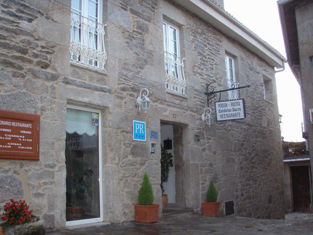 Hotel Caldelas Sacra-Pension Rustica 3 Estrellas Кастро-Кальделас Экстерьер фото